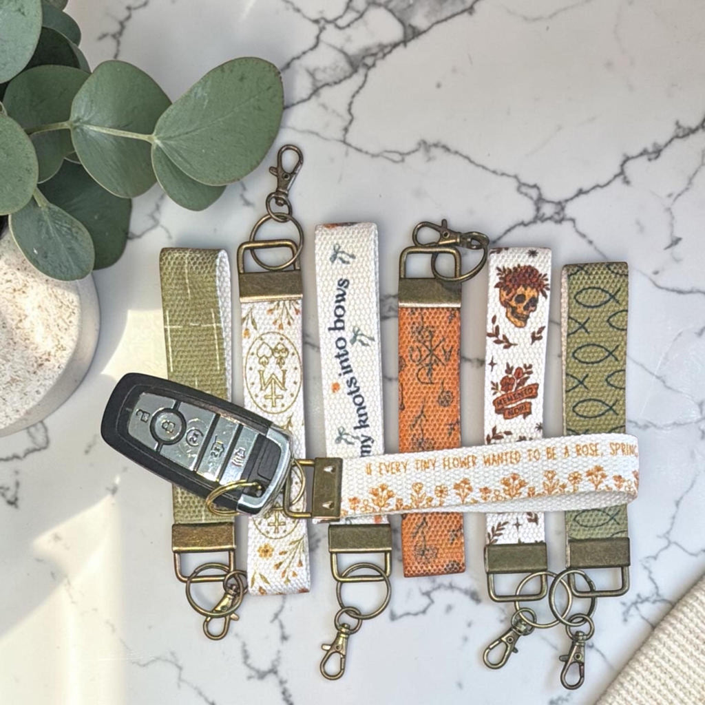 Catholic Wristlet Keychain for Women Faith Keychain Lanyard Catholic Gift for Mom Teacher Handmade Canvas Key Fob Religious Accessories
