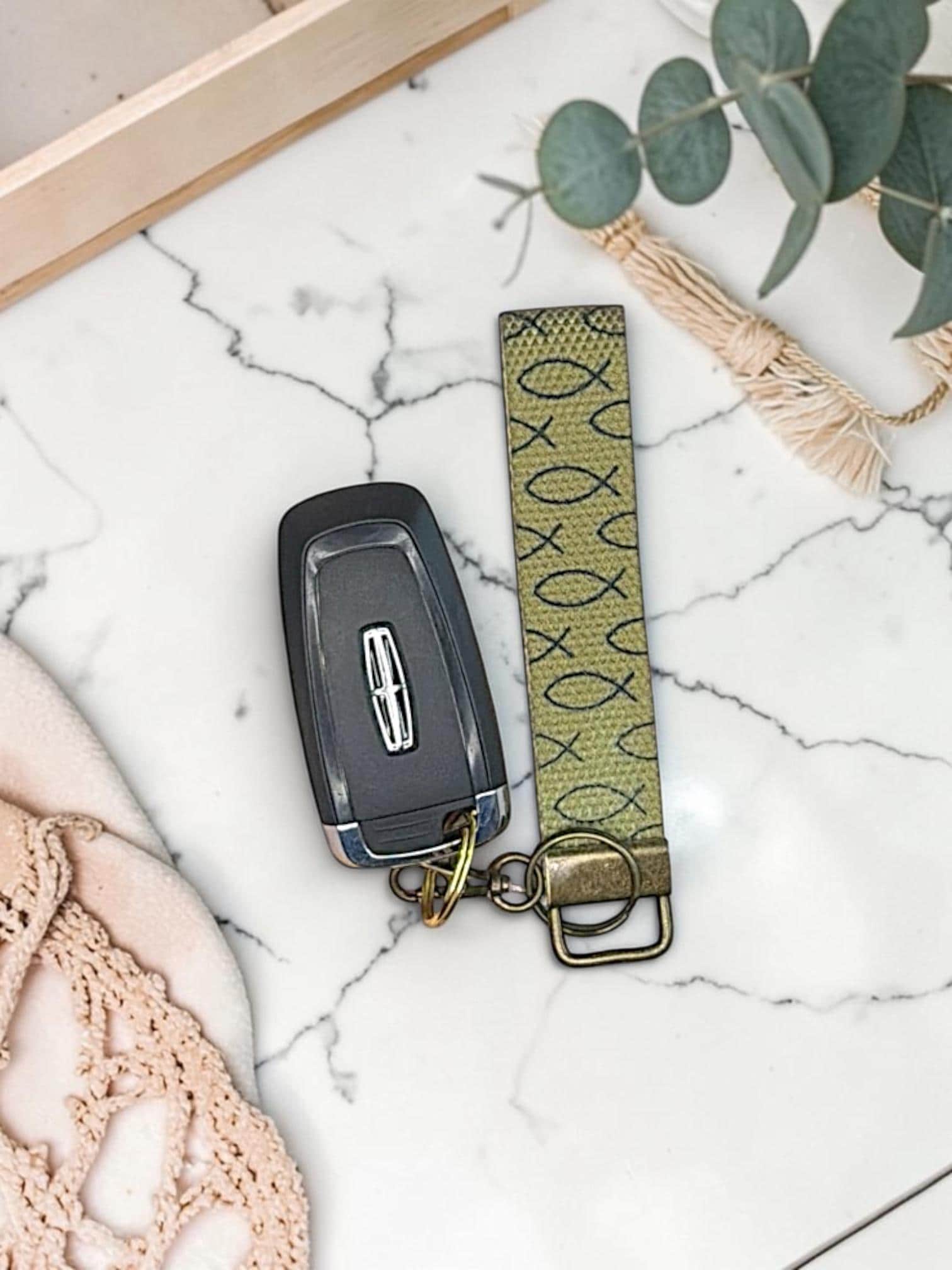 ICHTHYS Jesus fish Catholic Wristlet Keychain for Women Faith Keychain Lanyard Catholic Gift for Mom Teacher Handmade Canvas Key Religious